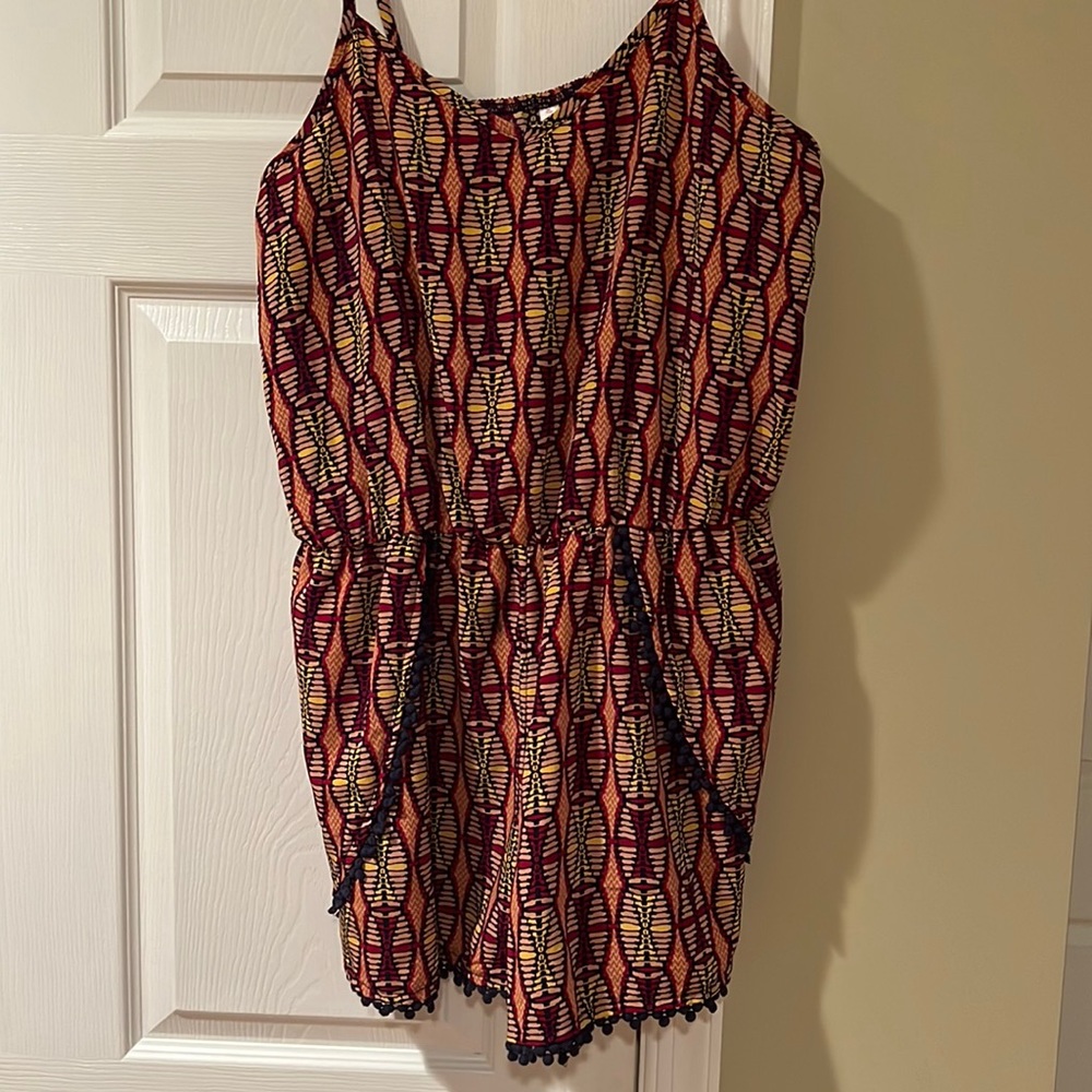 Printed romper with lace detail